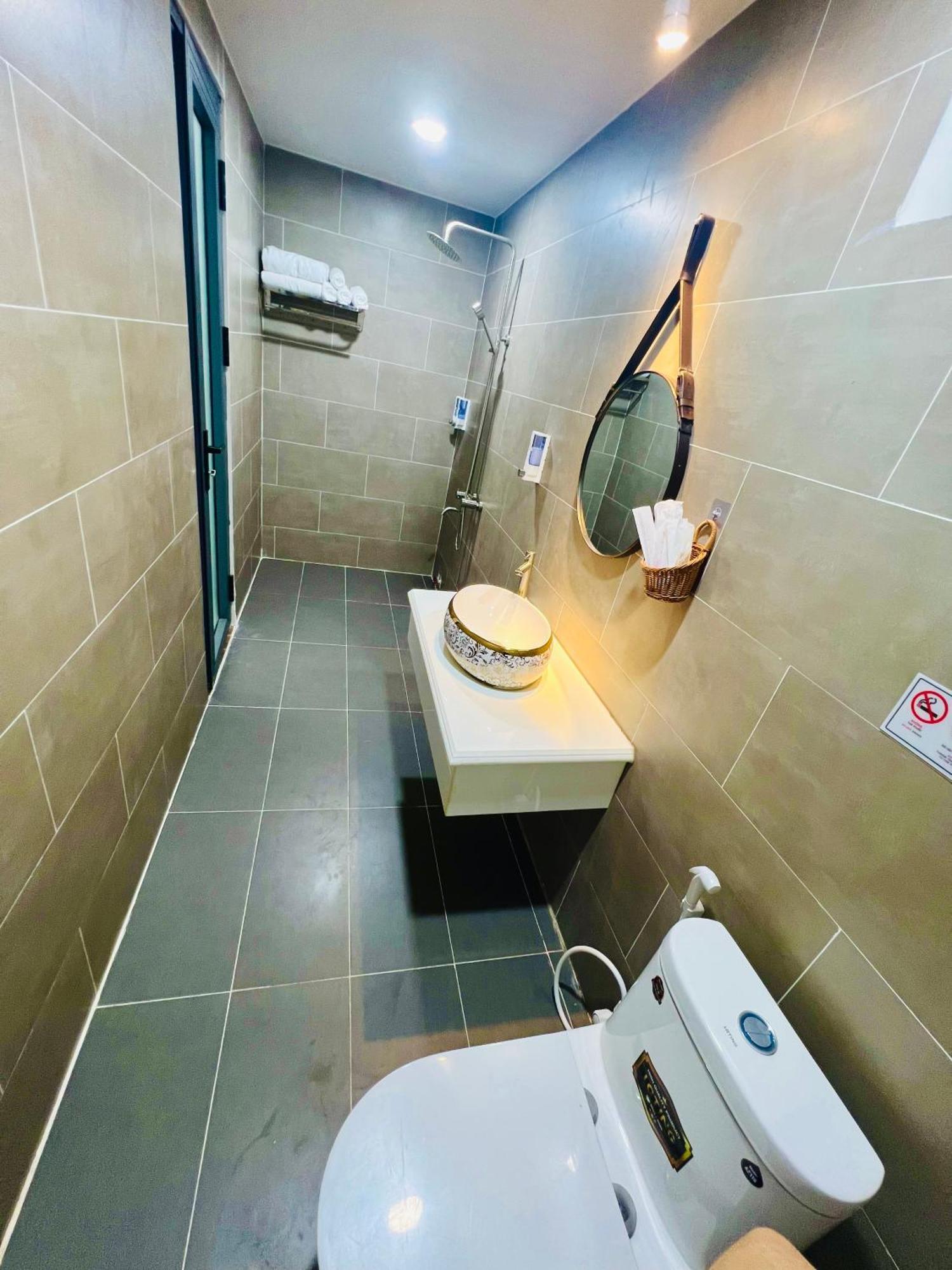 Khai Hoan Luxury Hotel Ben Cat ภายนอก รูปภาพ
